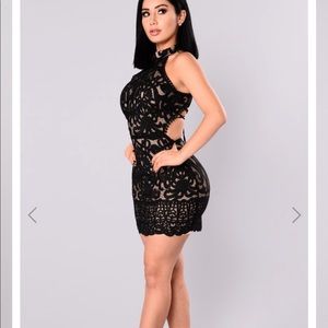 Lucy Lace Dress - Black/Nude